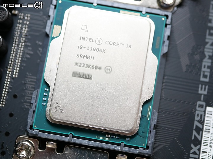 點我看大圖 ROG STRIX 繼續升級 ROG STRIX Z790-E GAMING WIFI 開箱