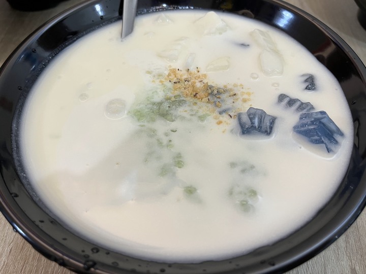 [食記] 越南風傳統甜品，台灣基隆中正，獨特好吃酸奶加椰奶越南風甜品！