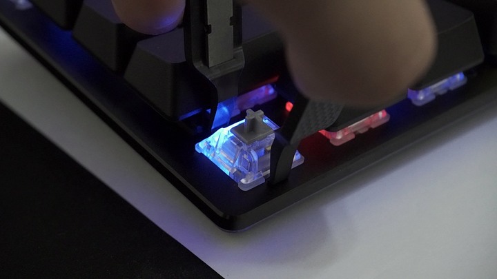 【開箱】賊船首把60%無線鍵盤!! CORSAIR K70 PRO MINI WIRELESS開箱