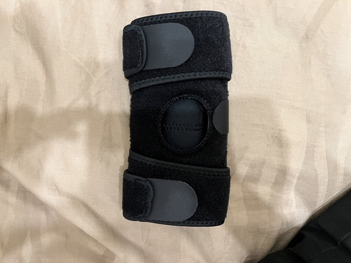 痛痛人護具蓋大樓