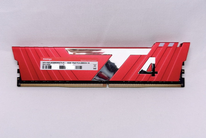 金泰克 速虎 T4及貪狼星 Wolfrine 兩款 DDR4 8GB 散熱片 記憶體