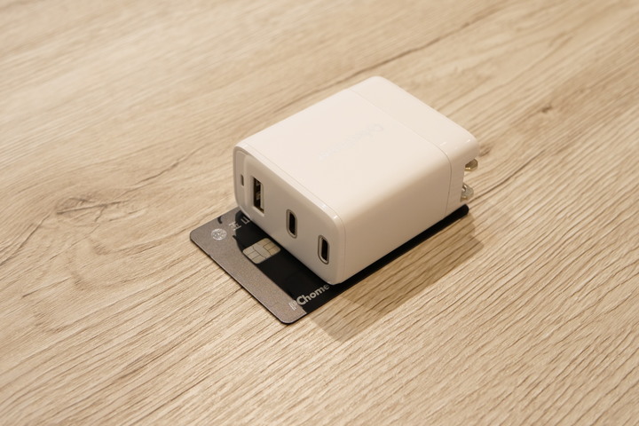 CyberPower 72W DPS GaN 氮化鎵充電器 簡易開箱