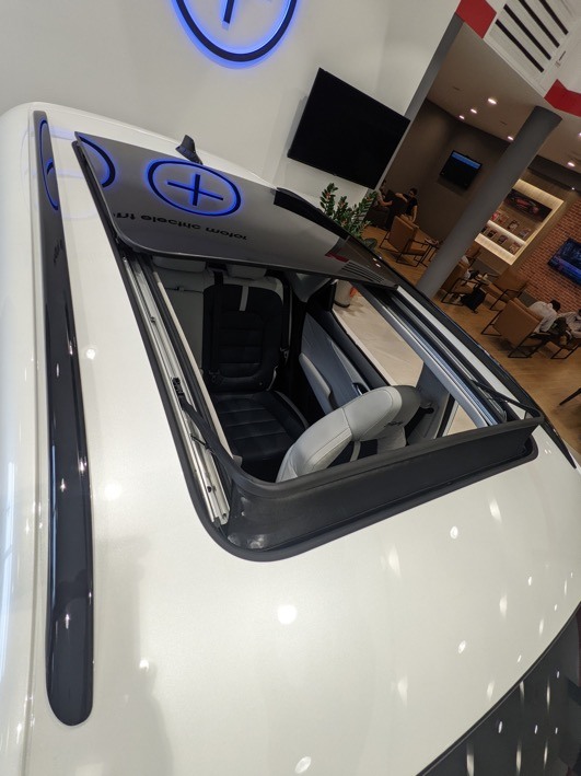 HS PHEV展間看車心得