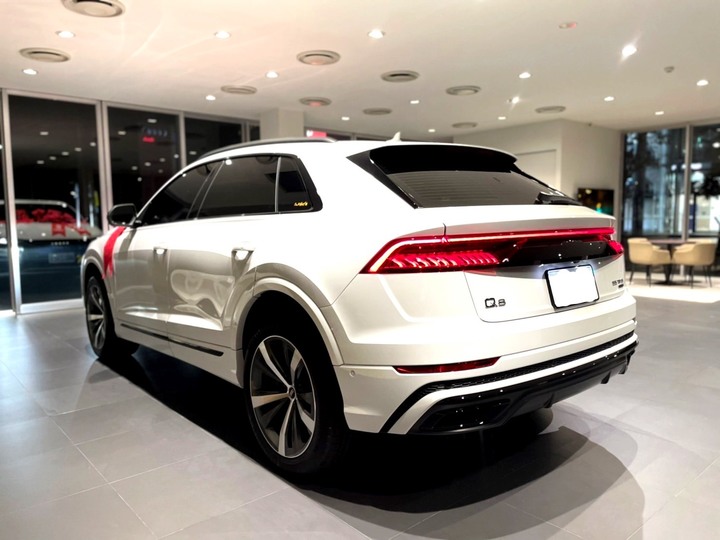 [再次開箱] 2022 Audi Q8 55 TFSI quattro 白色