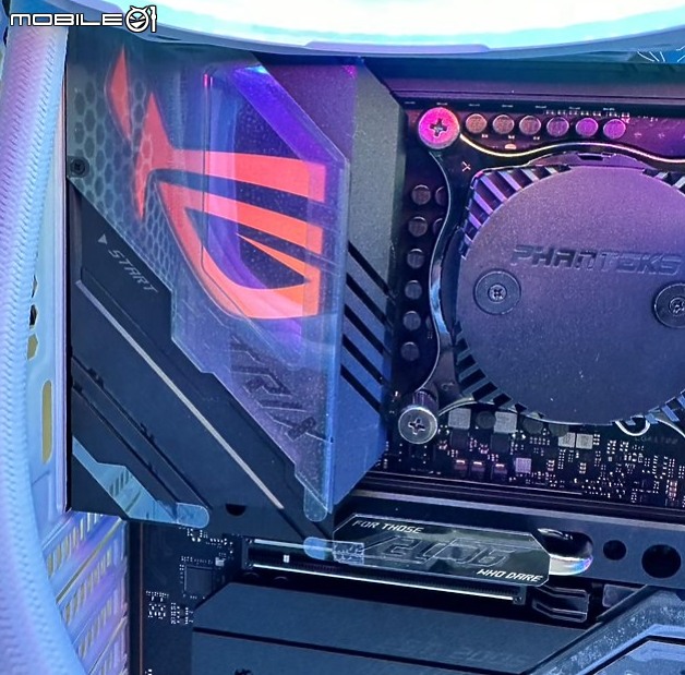 點我看大圖 ROG STRIX 繼續升級 ROG STRIX Z790-E GAMING WIFI 開箱