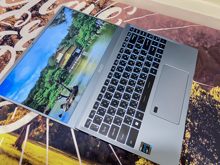 送老妹的生日禮物 ── MSI Prestige 14 Evo