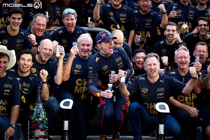 【賽事新訊】Max Verstappen拿下本季第13勝,紅牛車隊順利奪得年度車隊冠軍!