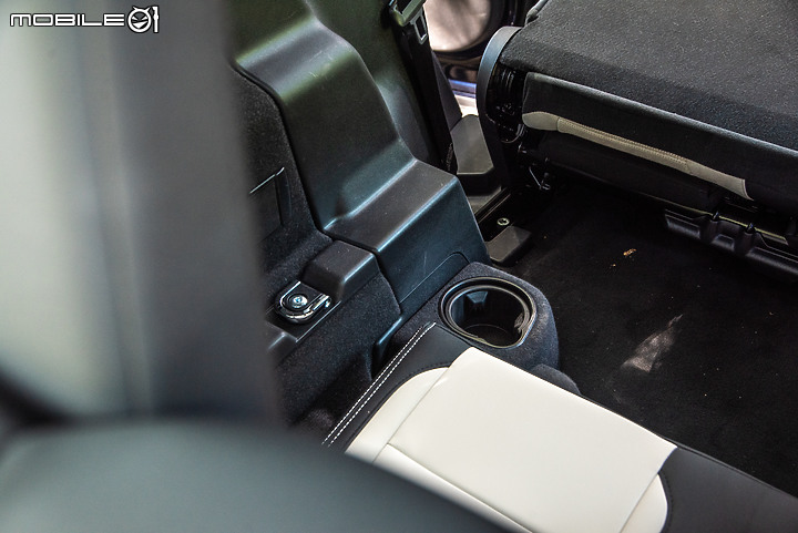 Land Rover新年式Discovery Sport P250 R-Dynamic SE七座車型試駕|配備有增亦有減,空間機能依然表現亮眼!