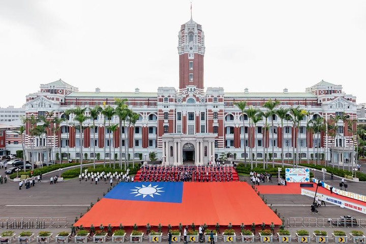 慶祝中華民國111年國慶！🇹🇼祝國運昌隆，萬世永存！