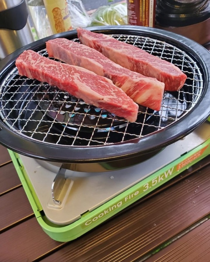 大家露營都吃什麼，一同分享好點子！享受美食與樂趣