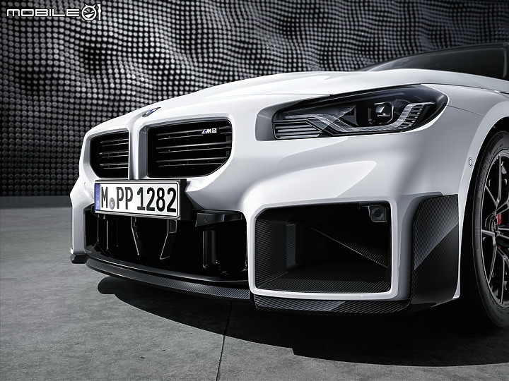 【海外新訊】BMW 為 M2 推出超強烈風格的 M Performance 套件!