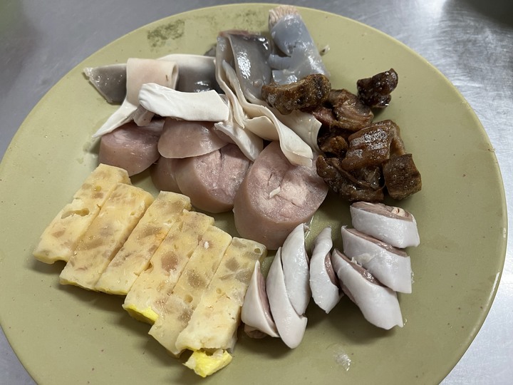 [食記] 阿龍香腸熟肉，台灣台南中西，自1930年開業至今的台南特色黑白切