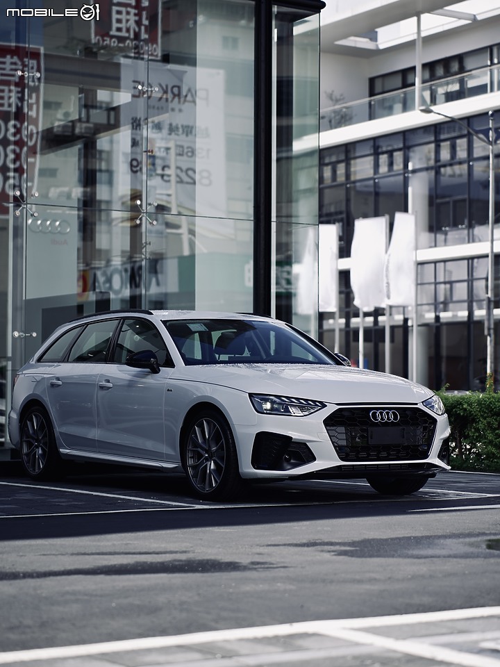 Audi A4 Avant Black Edition 實車照片分享
