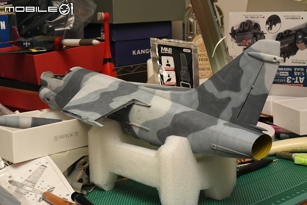 [模型製作記] 1/32 A-7E 戰鬥紅雞