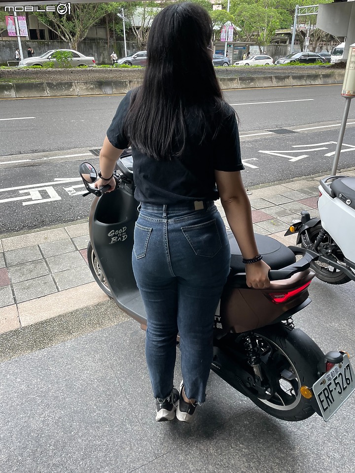 <試乘體驗心得> 宏佳騰智慧電車 Ai-1 Ultra Belt @台北信義宏佳騰智慧電車