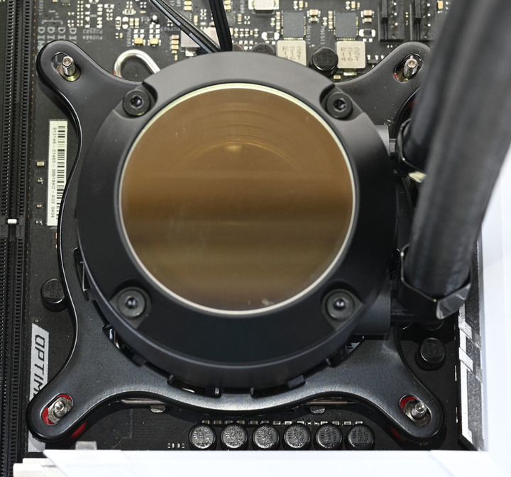 Cougar Poseidon GT 360一體式水冷散熱器簡介及測試
