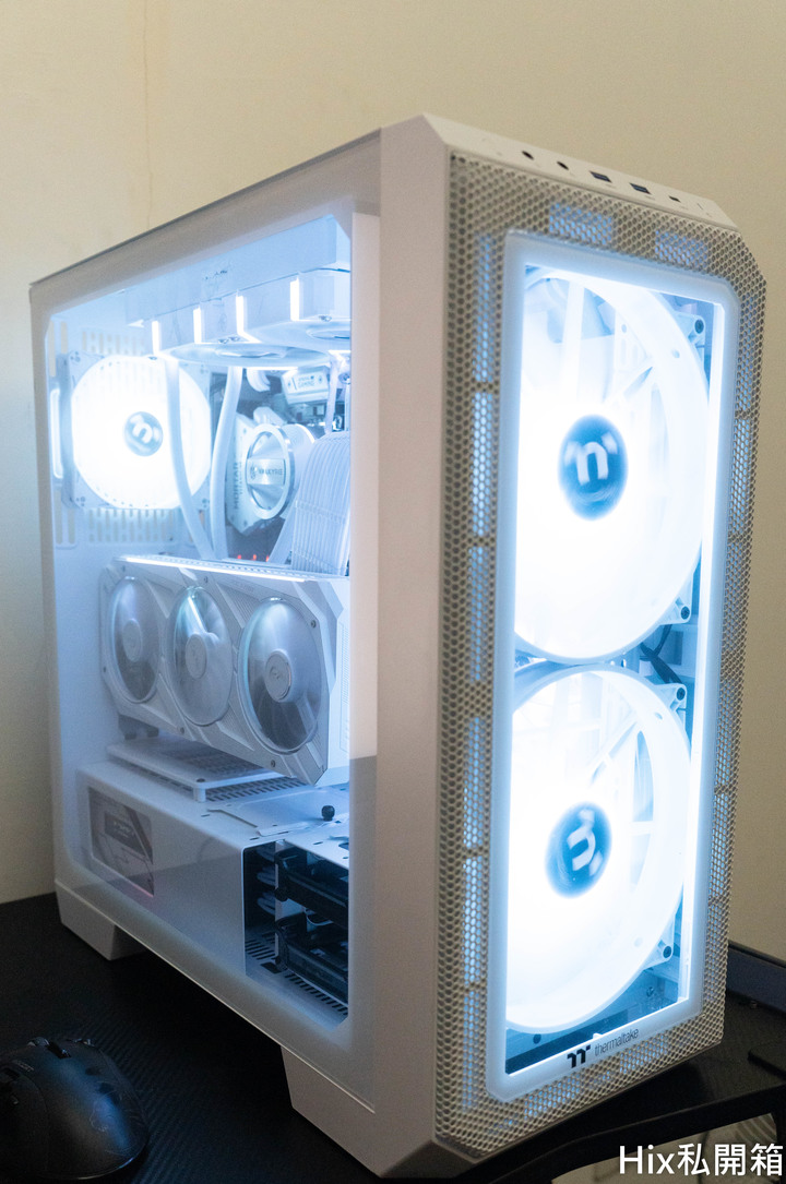 【開箱】白色巨塔 曜越TT View 300 MX SNOW雪白版