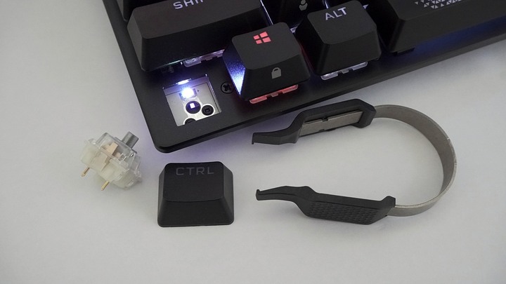 【開箱】賊船首把60%無線鍵盤!! CORSAIR K70 PRO MINI WIRELESS開箱