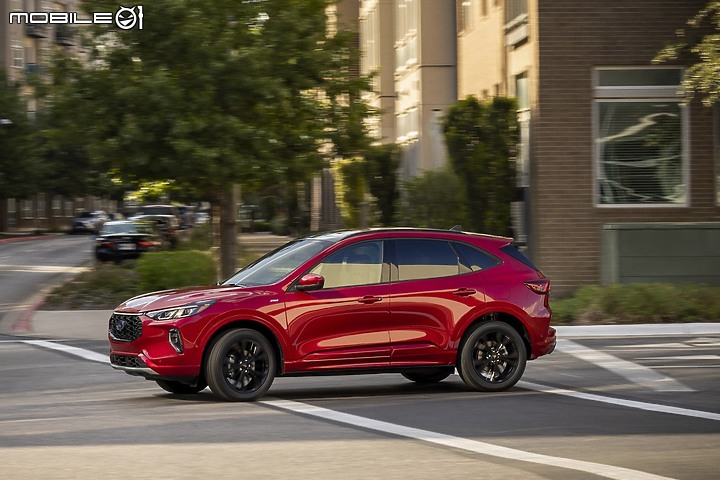 【海外新訊】Ford Kuga/Escape小改款北美率先亮相,13.2吋中控大螢幕、SYNC 4多媒體系統成最大亮點!