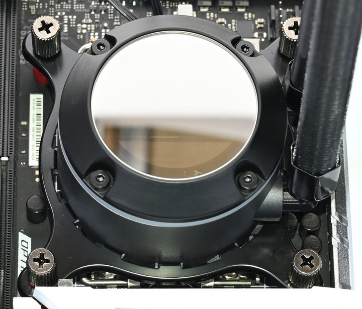 Cougar Poseidon GT 360一體式水冷散熱器簡介及測試