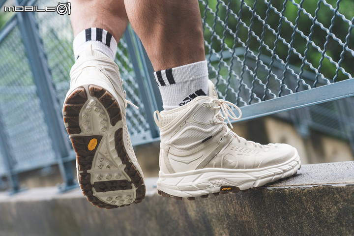 HOKA Tor Ultra 2022復刻版實穿分享|戶外潮流經典神鞋再度回歸!