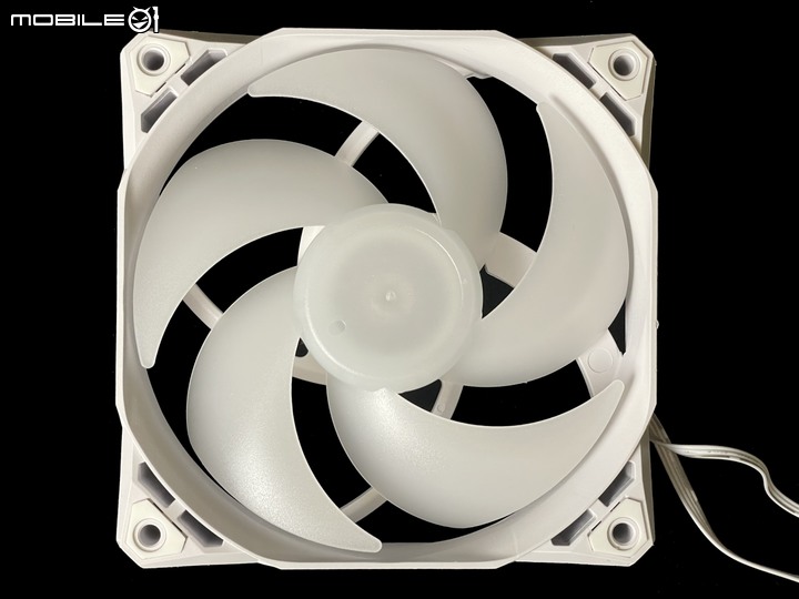 散熱擴充性120%!DarkFlash DLX21 Mesh E-ATX 機殼 + S101 ARGB風扇
