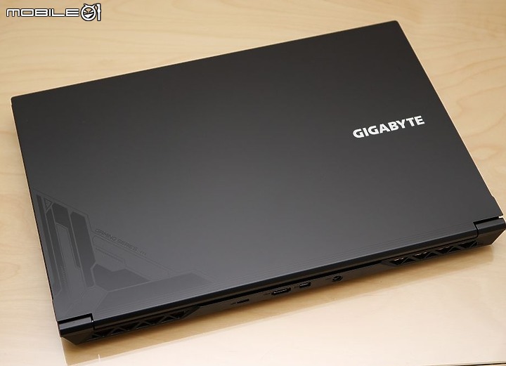 技嘉 Gaming G5 KE 輕薄高效主流規格 i5H RTX 3060 開箱