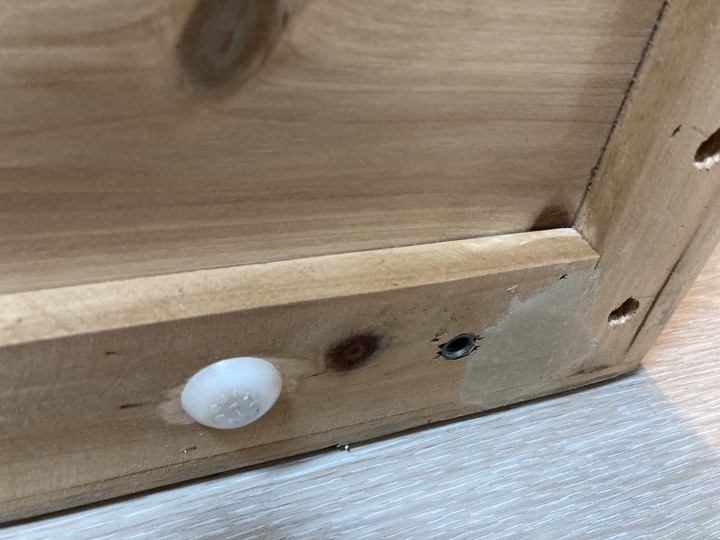 ［開箱］生活工場之杉之木雜物櫃-質感很差客服說正常