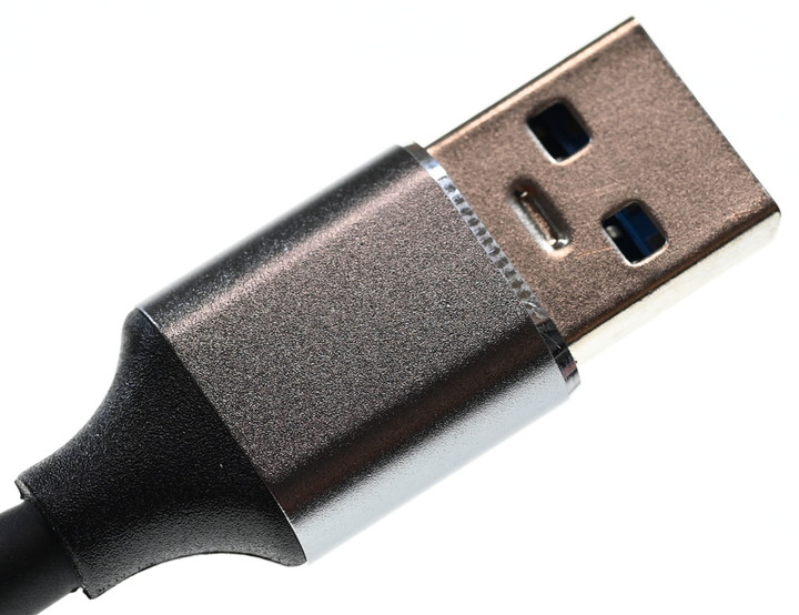 noda R9磁吸後蓋款M.2 NVMe_SATA兩用SSD外接盒簡介及測試