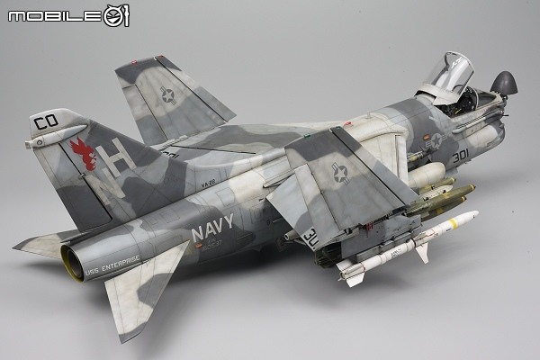 [模型製作記] 1/32 A-7E 戰鬥紅雞