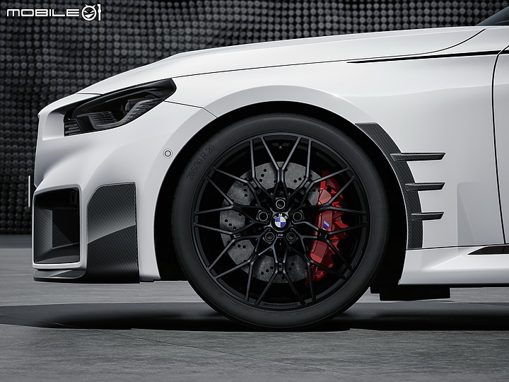 【海外新訊】BMW 為 M2 推出超強烈風格的 M Performance 套件!