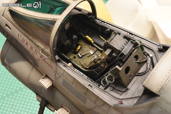 [模型製作記] 1/32 A-7E 戰鬥紅雞