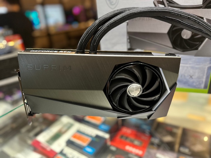 3款 RTX 4090 微開箱