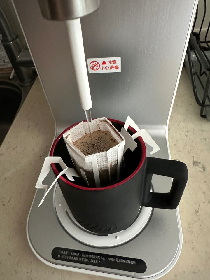 點我看大圖 讓喝水不再是煩惱:Coway CHP-242N飲水機入手分享 不便宜但好值得