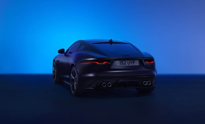 Jaguar 推出 F-TYPE 75 最終式樣車 正式向純種內燃機世代告別
