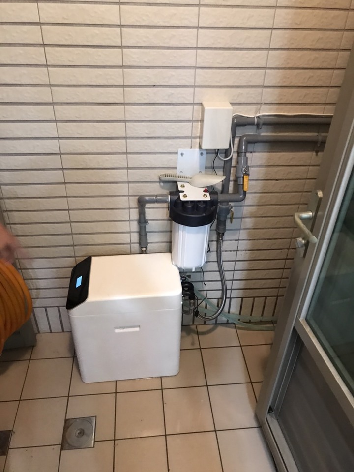 別再說太陽能熱水器省電，這台讓我更驚豔之太陽能變頻三效熱泵開箱實錄