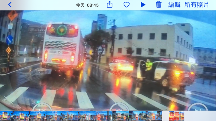 米漿車主走直行車道違規左轉