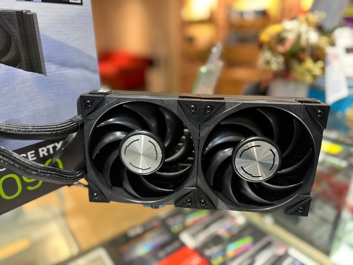 3款 RTX 4090 微開箱