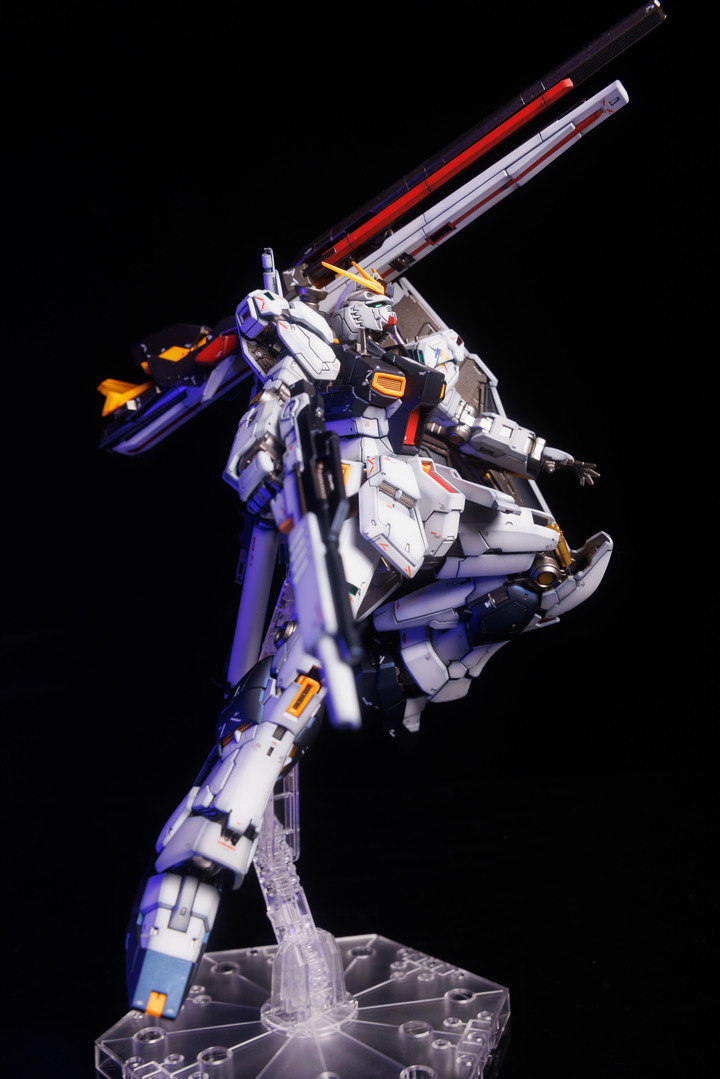 來自福岡的頂級和牛 萬代 RG 1/144 RX-93FF ν Gundam