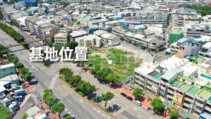 點我看大圖 New 沙鹿【久樘 花漾天鵝】中空樓板工法降噪 鄰近家樂福商圈 機能中科宅 空拍分享