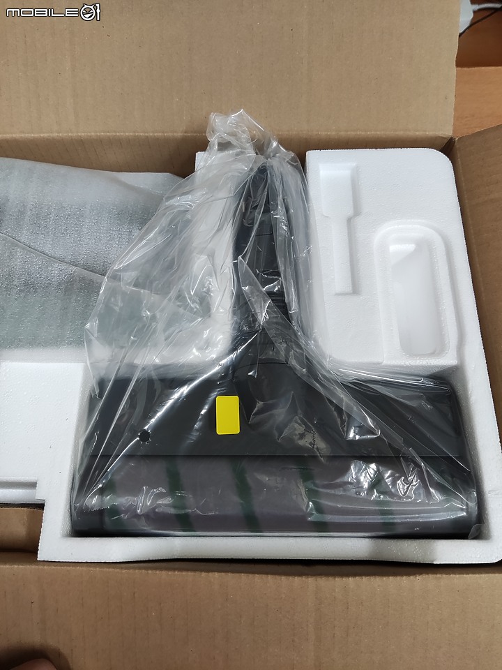 【 體驗分享 】Panasonic MC-A13G 羽量級無線吸塵器，極致輕巧天天打掃也不累！