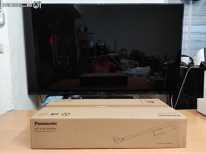 點我看大圖 【 體驗分享 】Panasonic MC-A13G 羽量級無線吸塵器,極致輕巧天天打掃也不累!