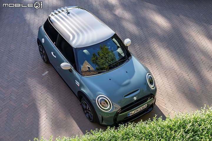 【國內新訊】MINI推出MINI Multitone Edition特仕車型,售價186萬元國內僅8台配額、11月15日開放預訂!