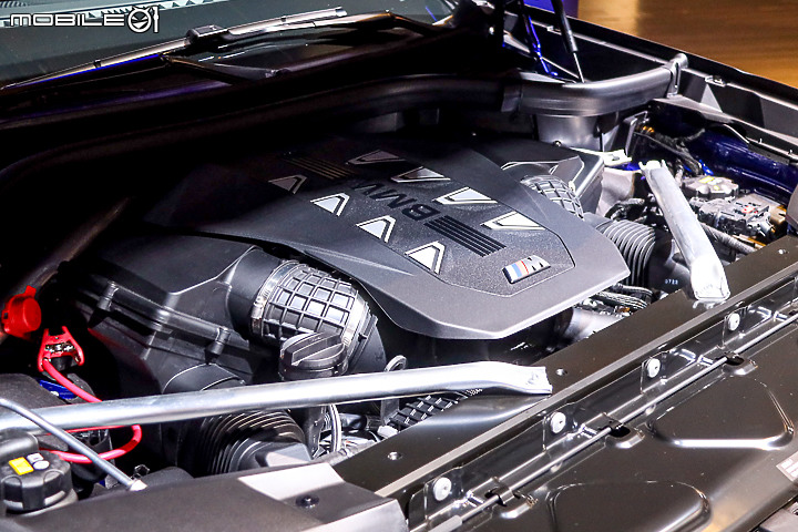 【採訪】BMW 小改款 X7 上市,導入 512 萬元「xDrive40i」及 698 萬元「M60i xDrive」雙車型!