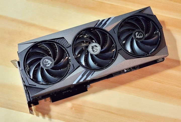 【心得】純開箱分享:MSI GeForce RTX 4080 16GB GAMING X TRIO