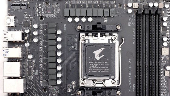 萬元內的 X670 AORUS，GIGABYTE X670 AORUS ELITE AX