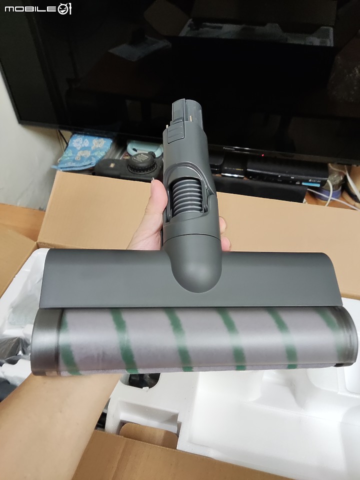 【 體驗分享 】Panasonic MC-A13G 羽量級無線吸塵器，極致輕巧天天打掃也不累！