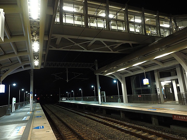 屏東境內火車站群 — 「鐵道旅行•幸福美好111」紀念章戳收集紀錄,附掛荒涼無人小站