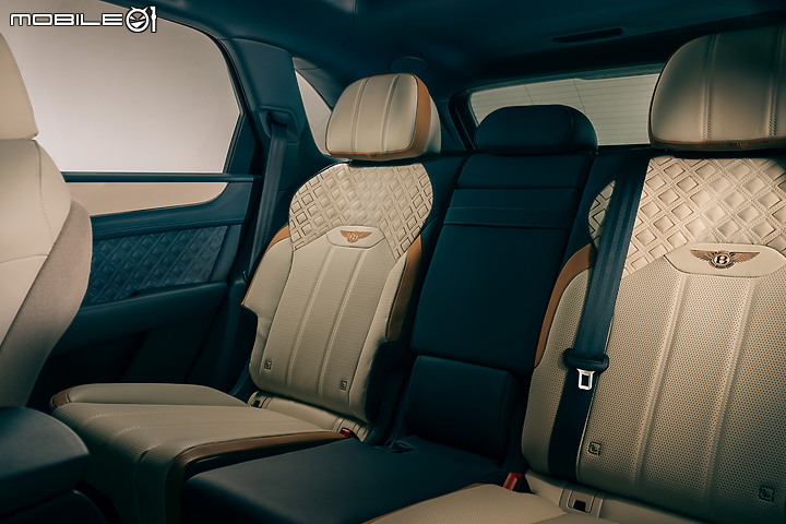 【海外新訊】Bentley推出「Bentayga Odyssean Edition」,油電動力搭配環保內裝展現不凡氣勢!