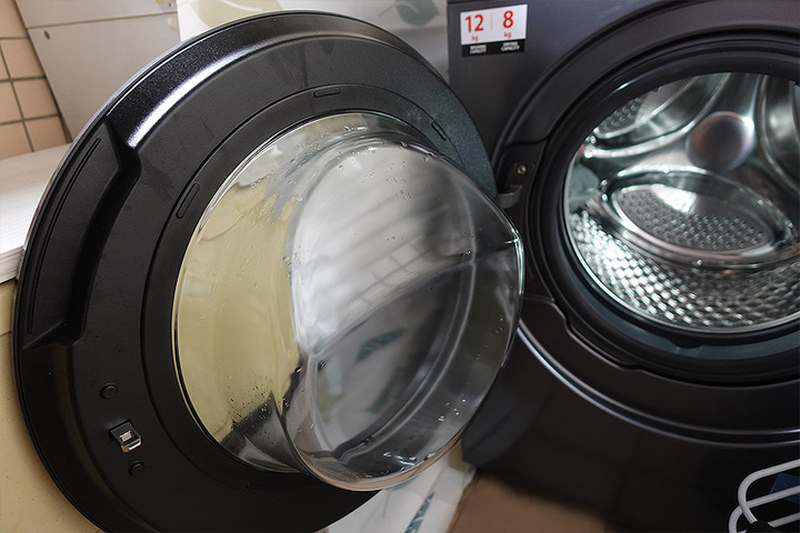 開箱|TOSHIBA東芝12KG洗脫烘變頻滾筒洗衣機TWD-BM130GF4TA聯網.超微奈米泡泡